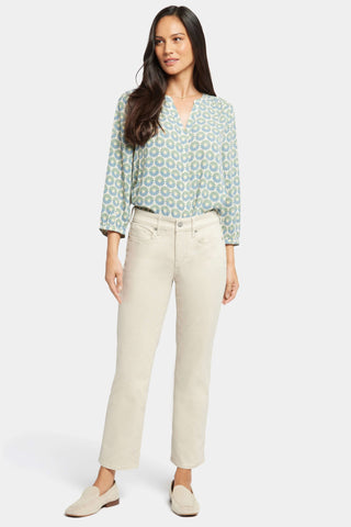 Marilyn Straight Ankle Jeans