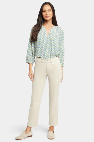 Marilyn Straight Ankle Jeans