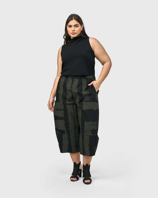Urban Sleeveless Mockneck Top