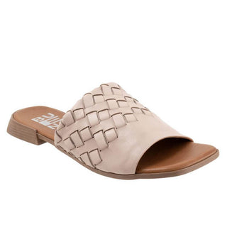 Tessa Sandal