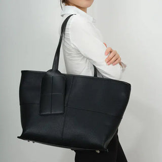 The 'GELINA' Tote