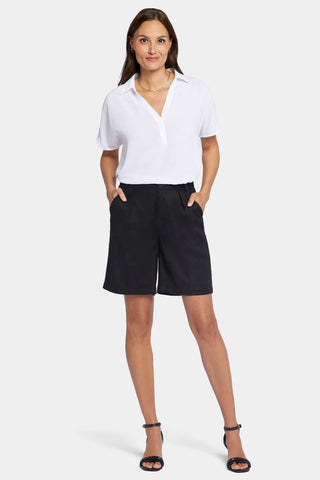 Relaxed Shorts In Stretch Linen