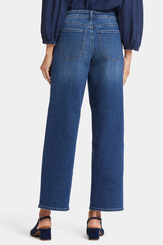 Jemma Barrel HR Jeans