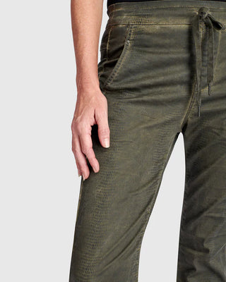 Washed Iconic Stretch Jeans